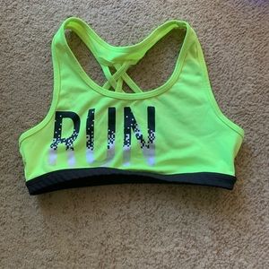 sports bra